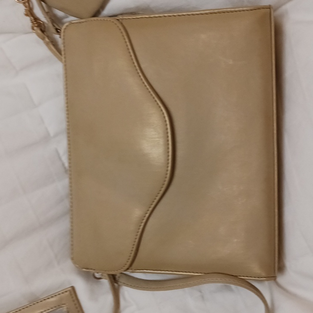 Cross Body Bag/Clutch Gold - Picture 7 of 9